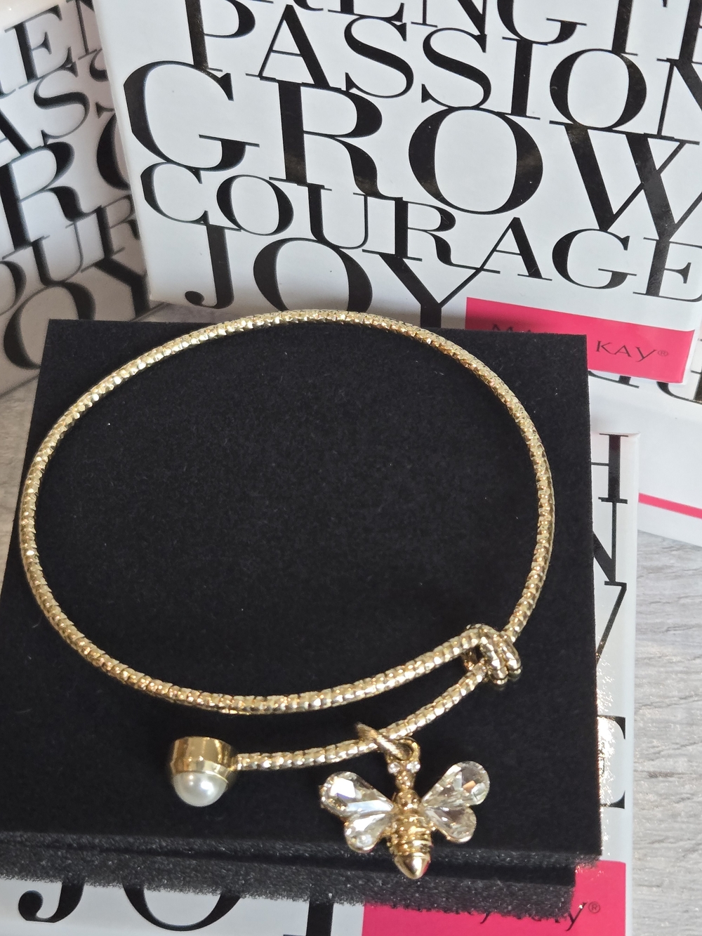 Mary Kay Gold Bee Charm Bangle with Pearl Accent